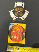 WWF vintage Hulk Hogan large button/pin still on card