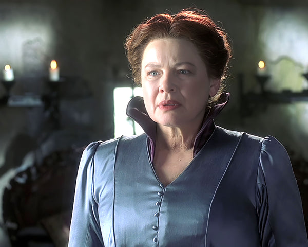 DIANNE WIEST - 10th Kingdom 8x10 (K4)