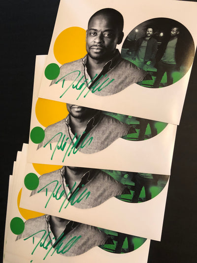 Dule Hill 8x10 (e) signed WINTER DEAL 2024