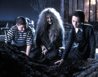 Addams Family Values  11x14 photo (09)  autographed by Carol Kane PRE ORDER ITEM