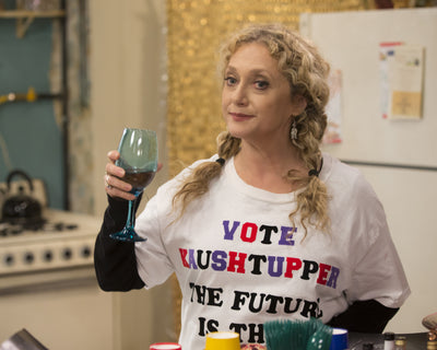 Unbreakable Kimmy Schmidt  8x10 photo (01)  autographed by Carol Kane PRE ORDER ITEM