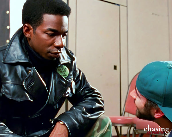 Chasing Amy 'Hooper' 8x10 (f) signed by King Mustafa Obafemi